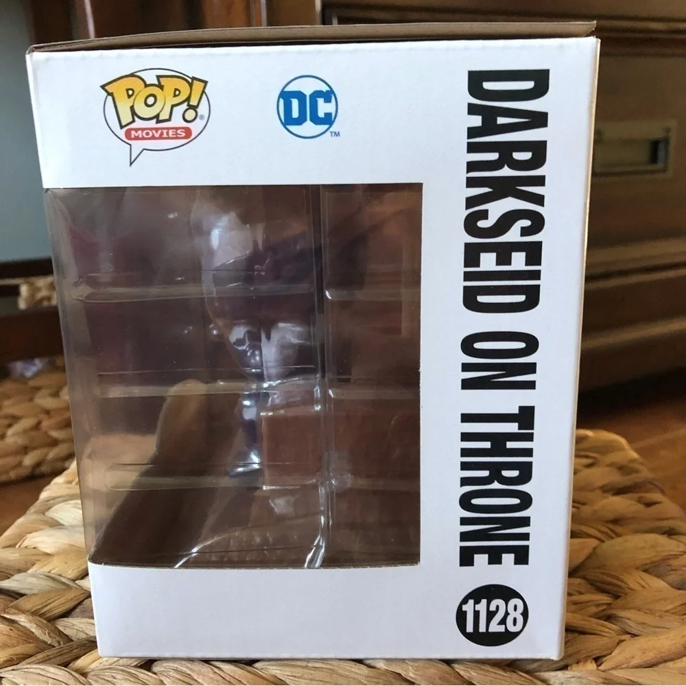 Funko Pop DC: Justice League, Darseid on throne Deluxe figure #1128